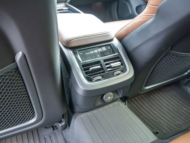 2026 Volvo V60 Cross Country Ultra - Photo 12