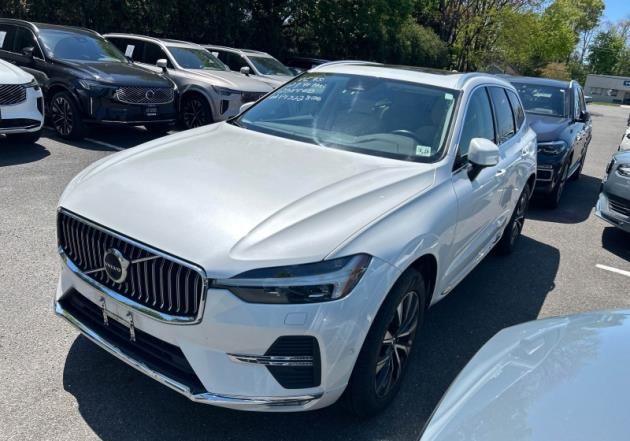 2023 Volvo XC60 SUV 