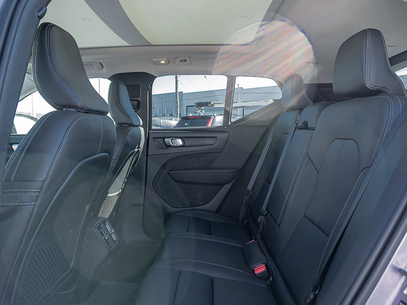 2026 Volvo XC40 Core - Photo 6