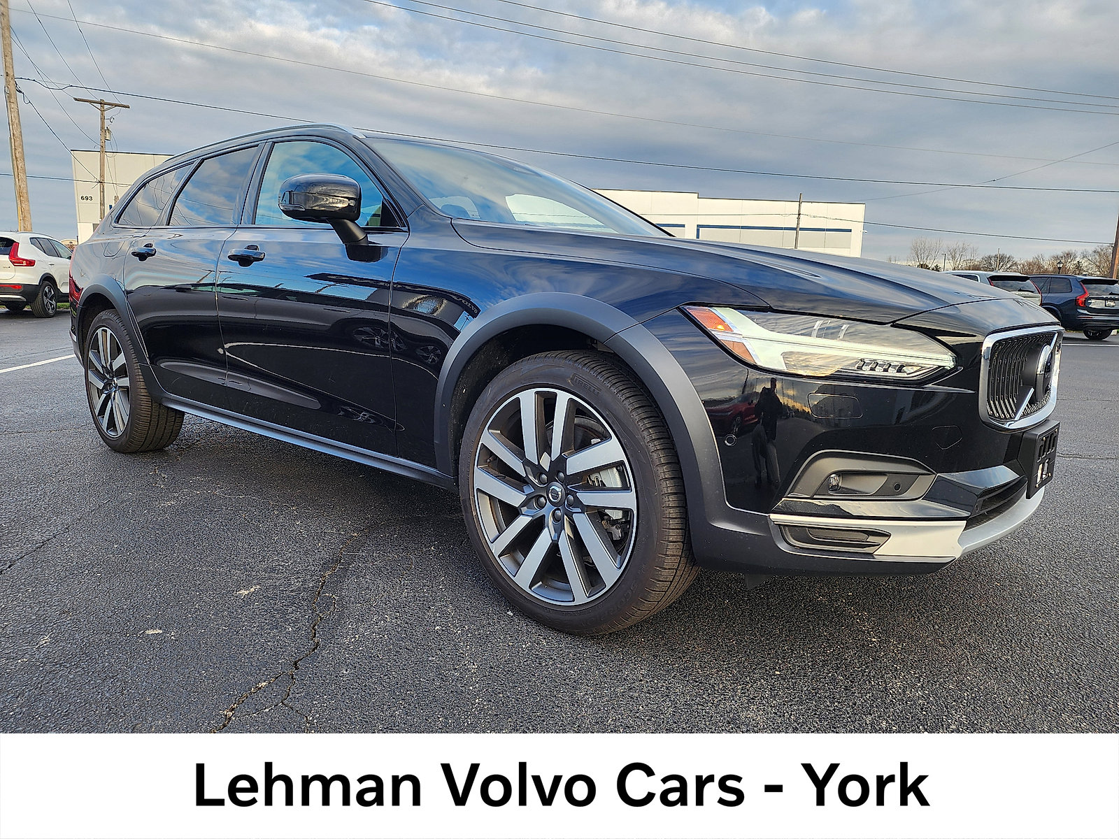 2025 Volvo V90 Cross Country B6 AWD Ultra 