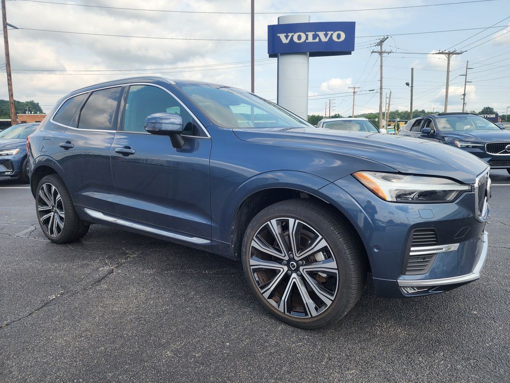 2023 Volvo XC60 SUV 