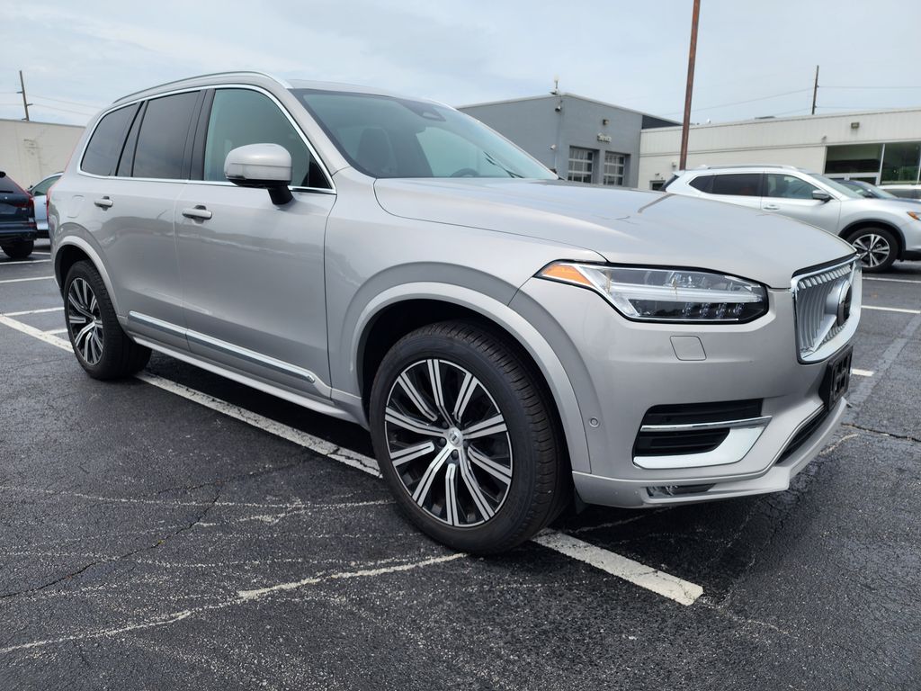 2023 Volvo XC90 SUV 