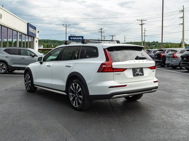 2026 Volvo V60 Cross Country Ultra - Photo 14