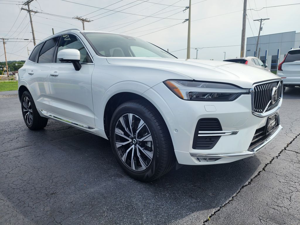 2023 Volvo XC60 SUV 
