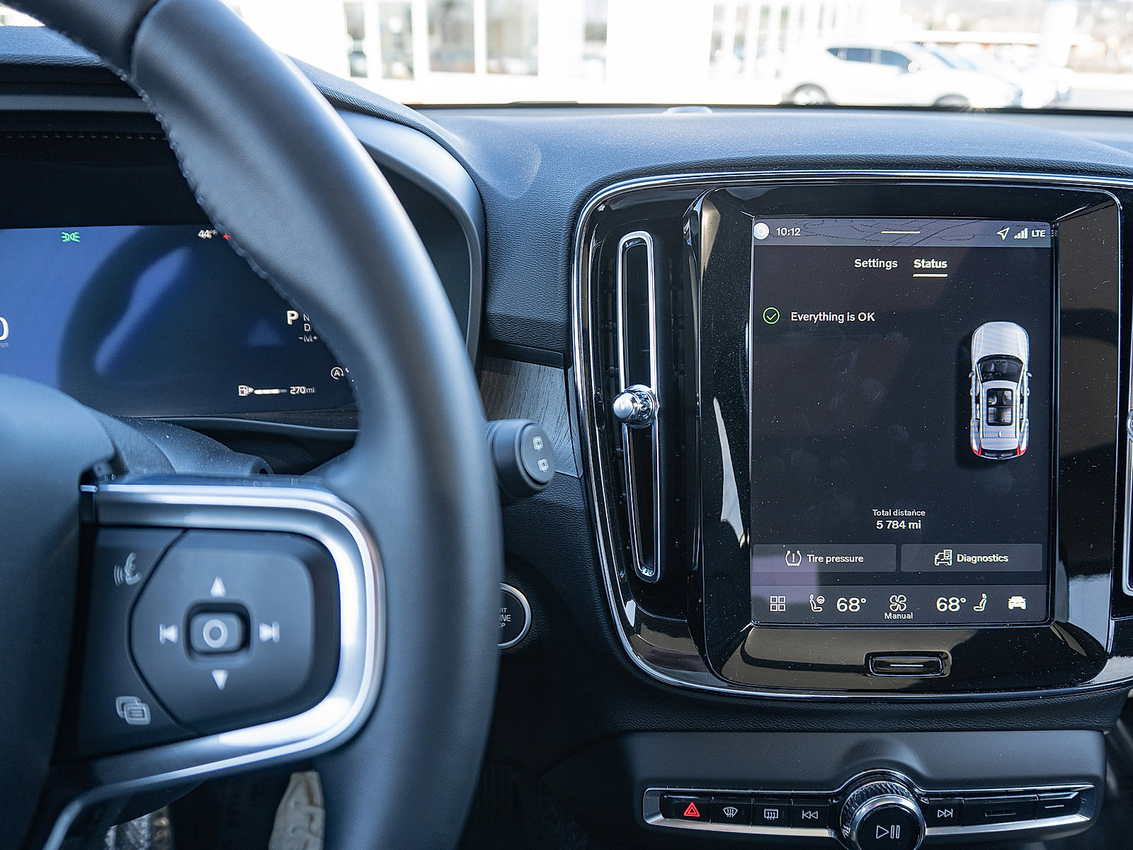 2026 Volvo XC40 Core - Photo 9