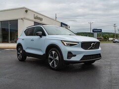 2026 Volvo XC40 B5 Core AWD SUV