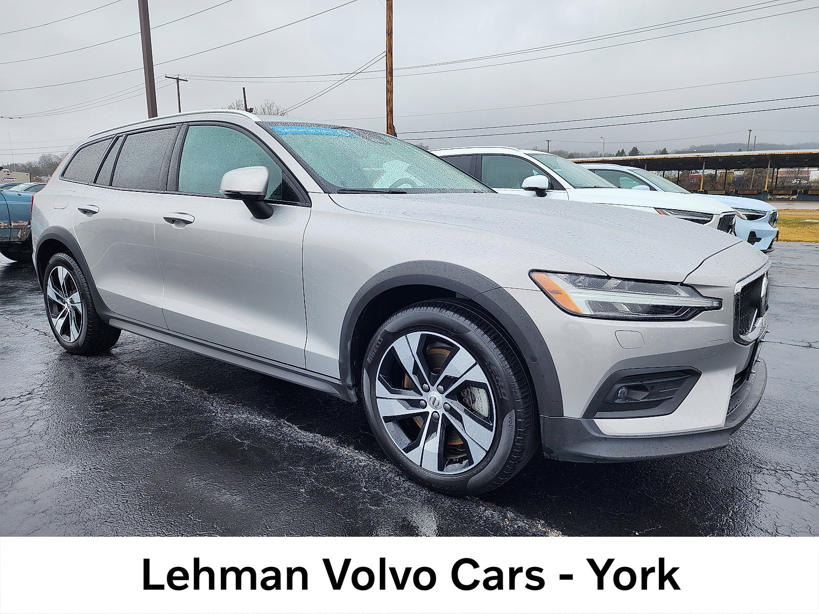 2024 Volvo V60 Cross Country B5 AWD Plus 
