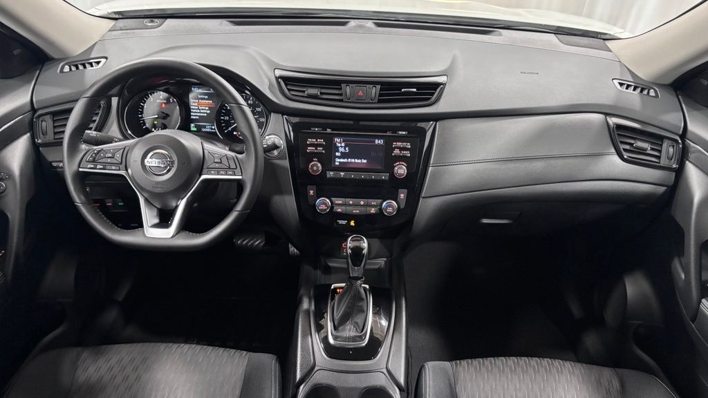 Used 2017 Nissan Rogue SV SUV