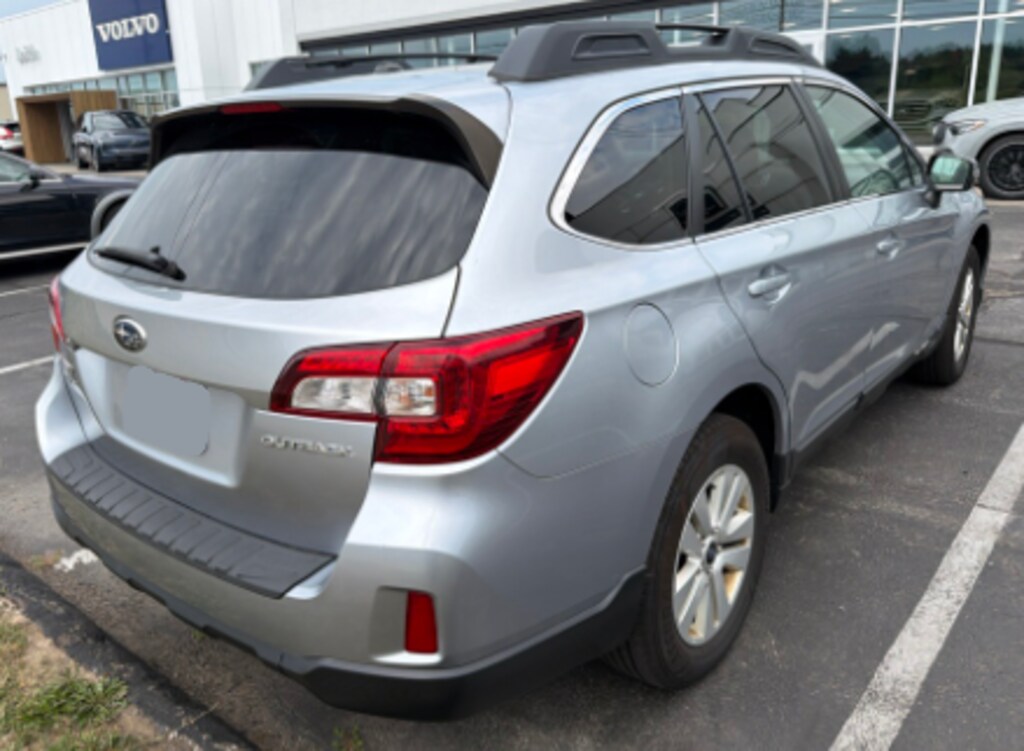 Used 2015 Subaru Outback 2.5i Premium SUV