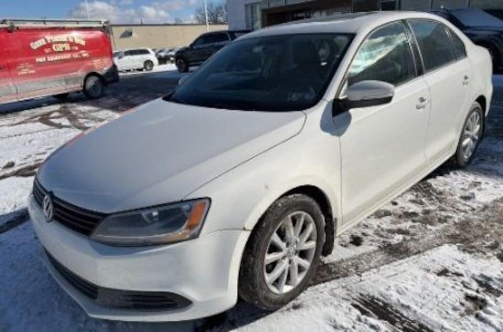 Used 2012 Volkswagen Jetta 2.5L SE Sedan
