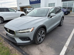 Used 2024 Volvo V60 Cross Country B5 Plus Wagon YV4L12WY6R2140779 near Cleveland