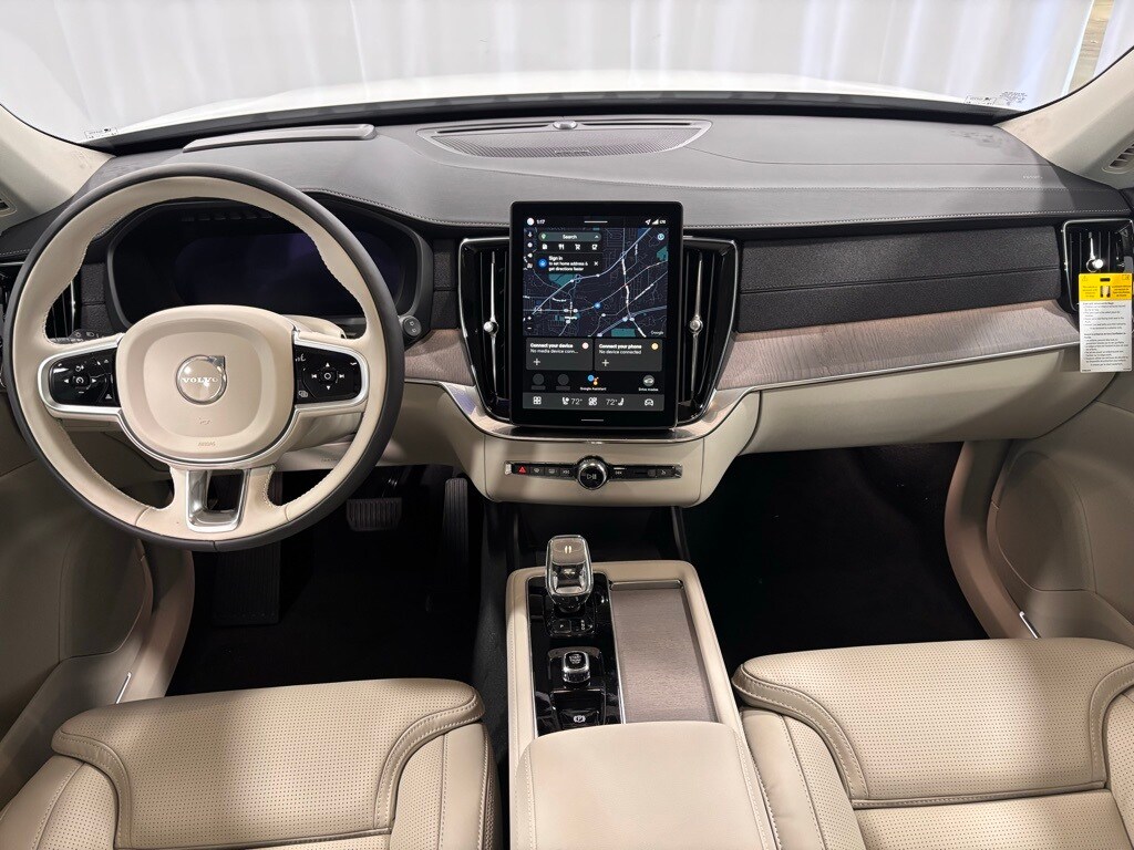 2026 Volvo XC90 photo 2