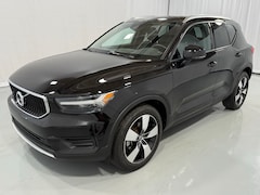 Used 2020 Volvo XC40 Momentum SUV YV4162UKXL2260485 near Cleveland