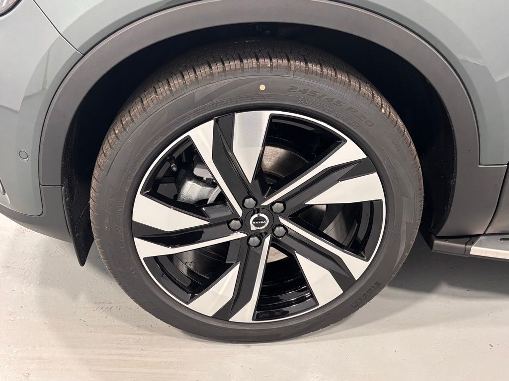 2026 Volvo XC40 Ultra - Photo 24