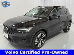 Used 2025 Volvo XC40 B5 Plus Dark Theme SUV YV4L12UC9S2502472 near Cleveland