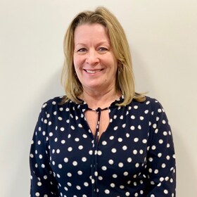 Staff member Karen Doyle from ID_3b3b07912a00
