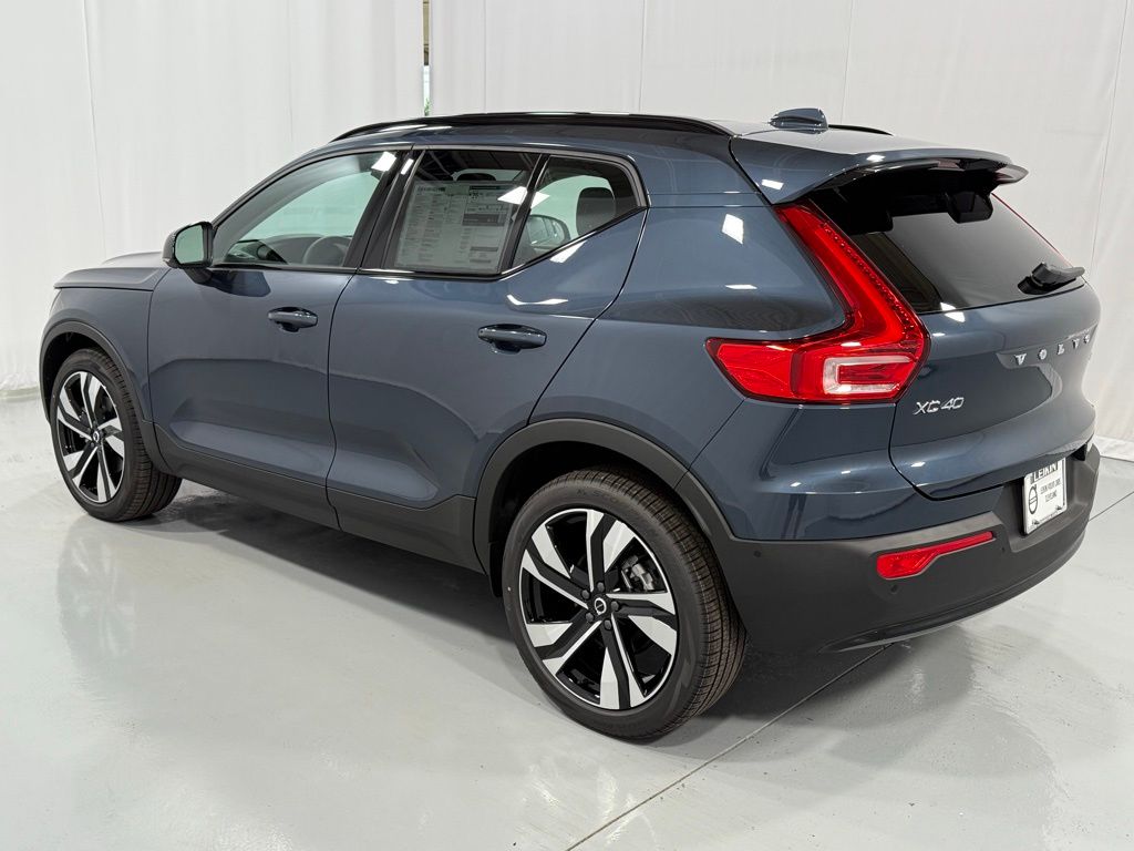 2026 Volvo XC40 Ultra - Photo 8