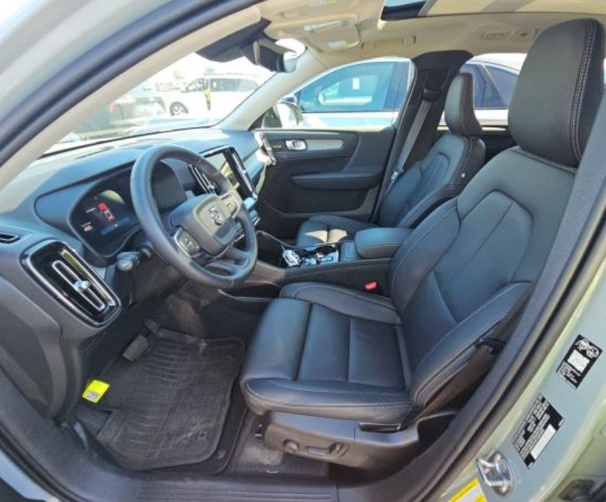 Used 2026 Volvo XC40 B5 Plus SUV
