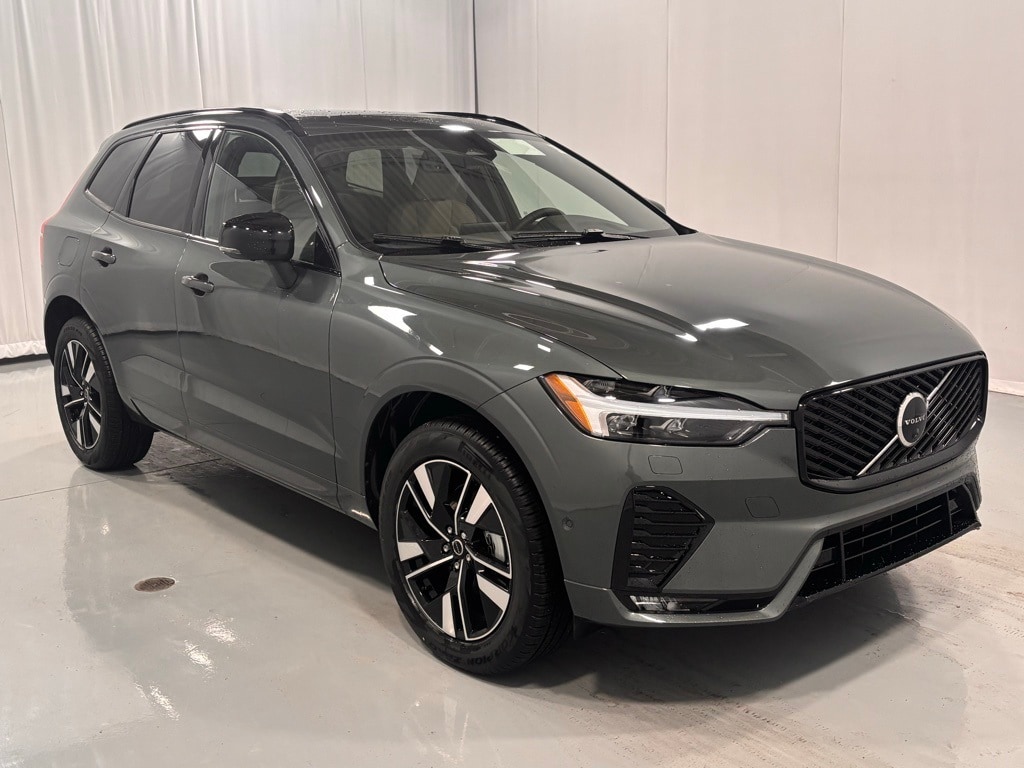 New 2026 Volvo XC60 B5 Plus SUV