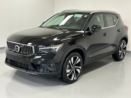 2024 Volvo XC40 B5 Ultimate Bright SUV