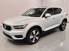 Used 2020 Volvo XC40 Momentum SUV YV4162UK5L2191060 near Cleveland