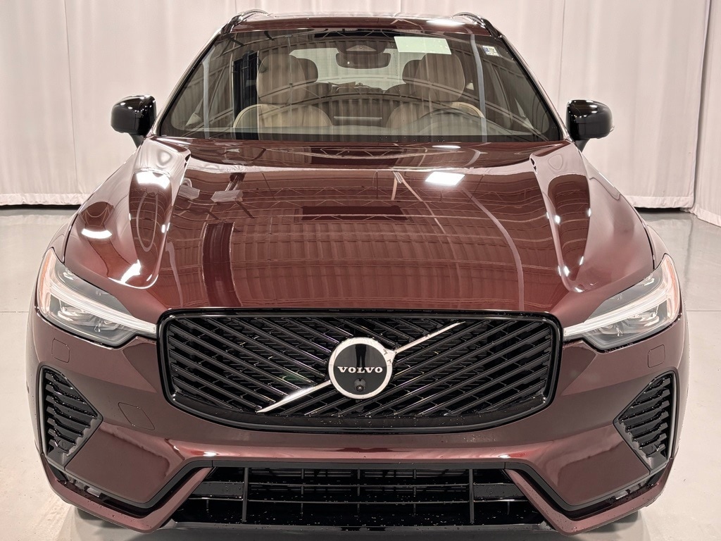 New 2026 Volvo XC60 B5 Plus SUV