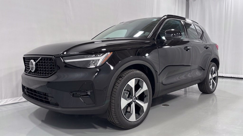 2026 Volvo XC40