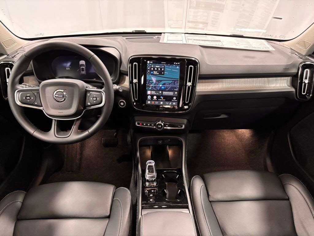 New 2026 Volvo XC40 B5 Plus SUV