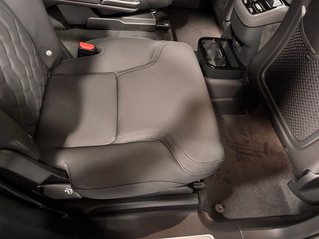 2026 Volvo XC90 Plus - Photo 20