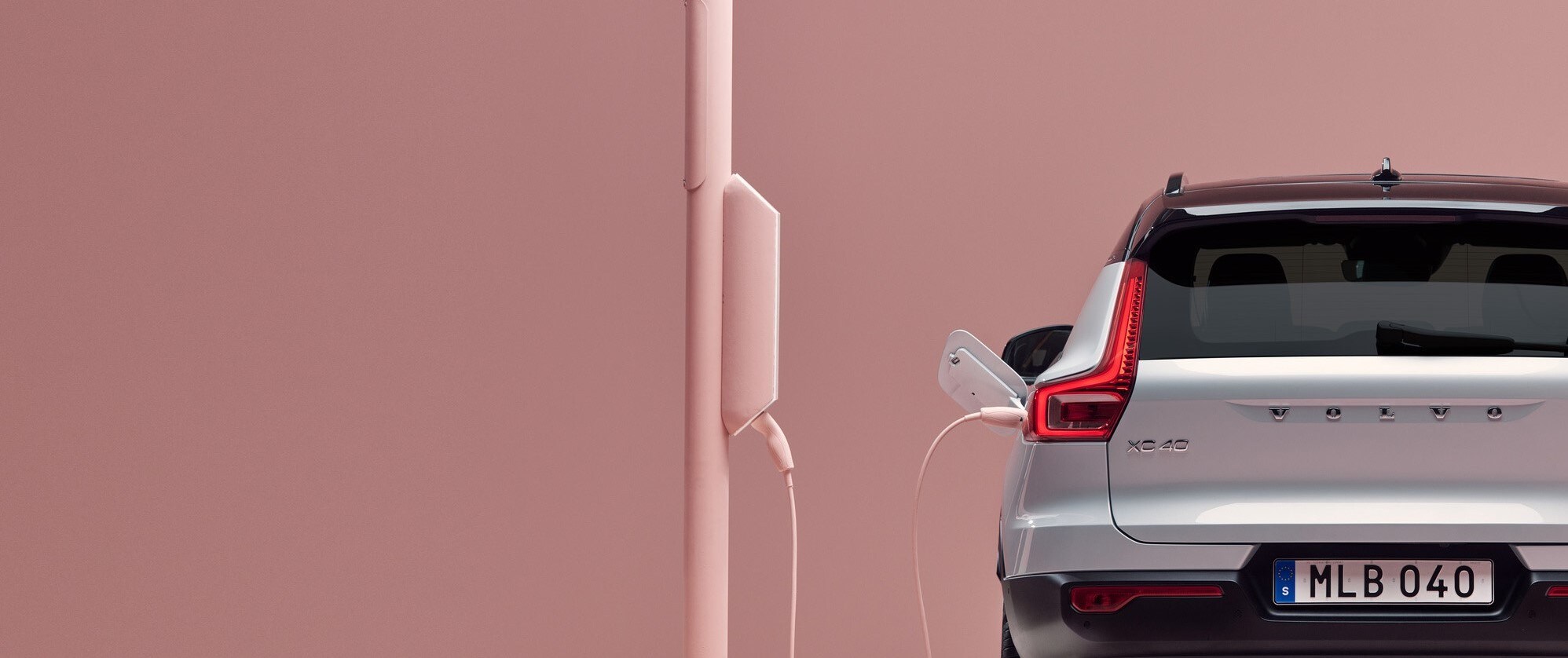 Volvo XC40 Recharge vs Tesla Model Y MidSized Electric SUVs