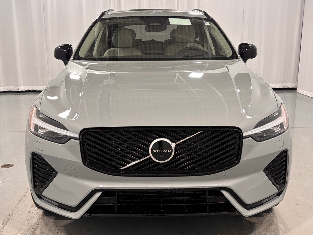 New 2026 Volvo XC60 B5 Ultra SUV