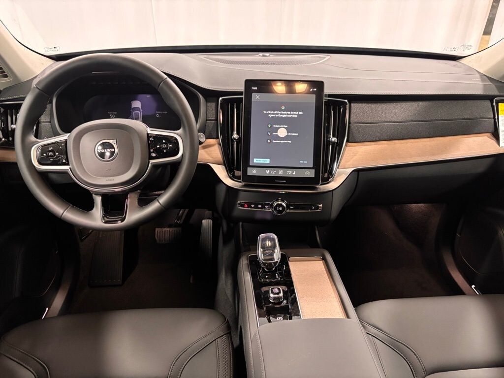 New 2026 Volvo XC90 plug-in hybrid T8 Plus 7-Seater SUV