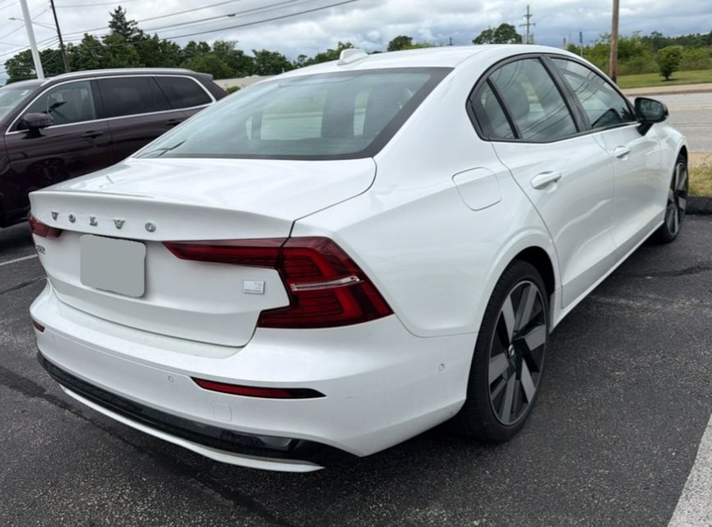 Used 2024 Volvo S60 plug-in hybrid T8 Plus Dark Theme Sedan