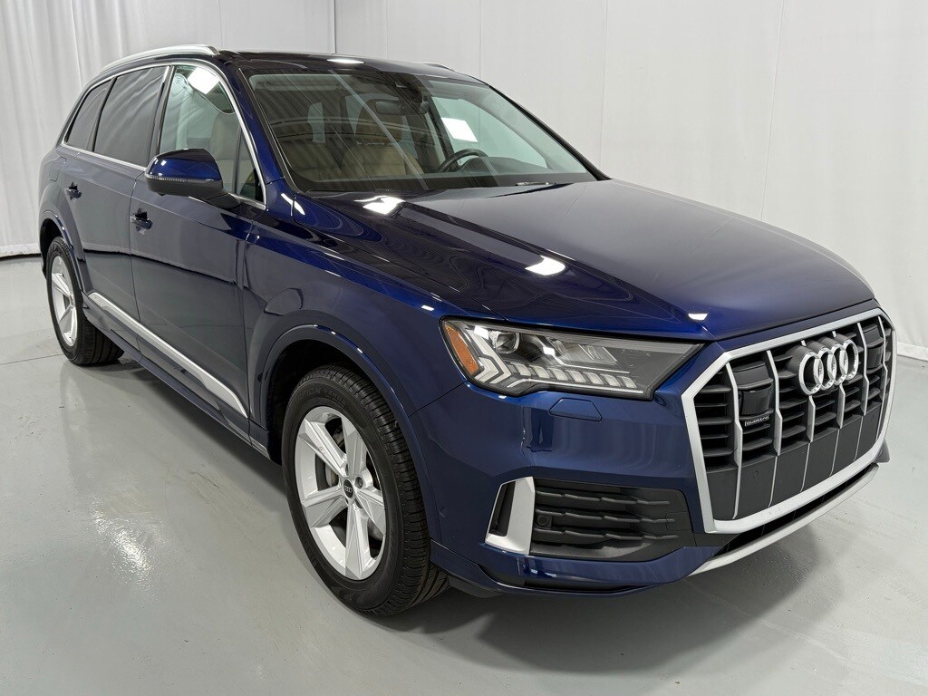 2024 Audi Q7 45 Premium Plus photo 3