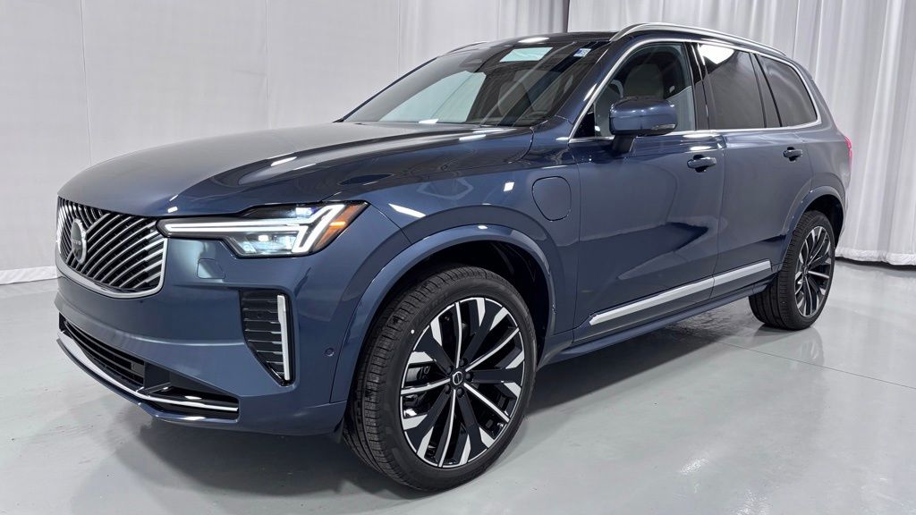 2026 Volvo XC90 T8 Recharge Plus Bright 6-Seater 4WD's photo
