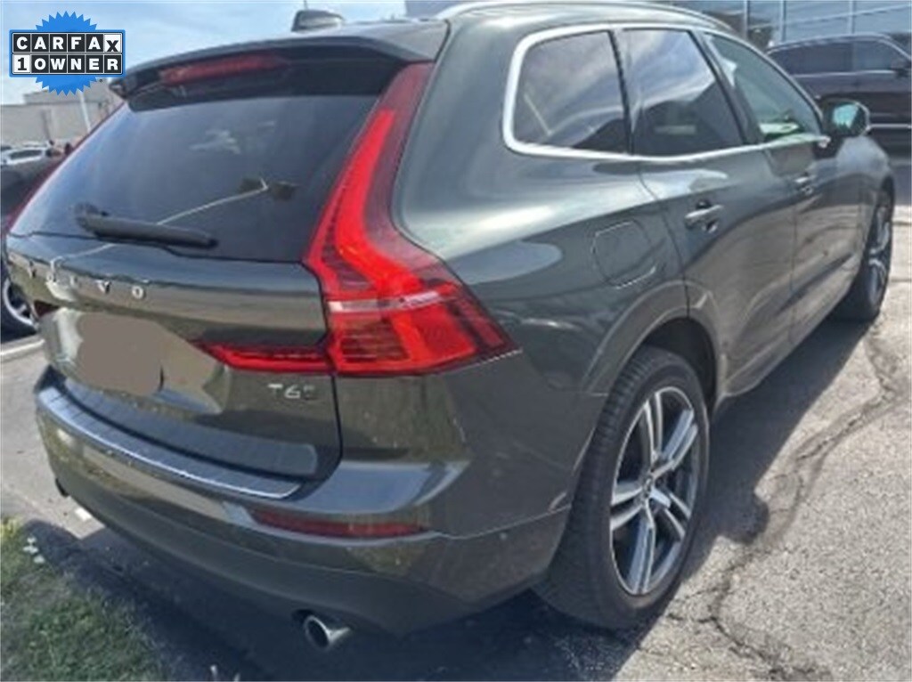 2018 Volvo XC60 T6 Momentum photo 3