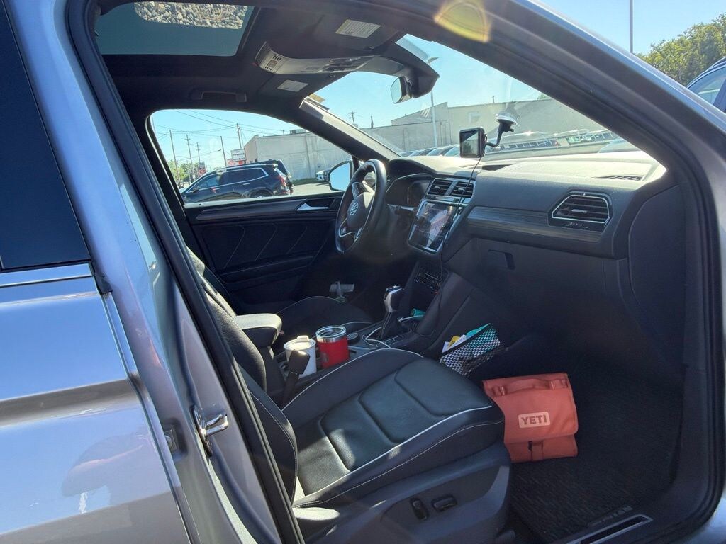 Used 2022 Volkswagen Tiguan 2.0T SEL R-Line SUV