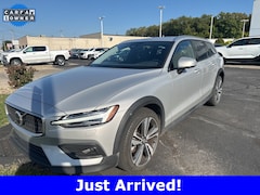 Used 2023 Volvo V60 Cross Country B5 Plus Wagon YV4L12WZ0P2108237 near Cleveland