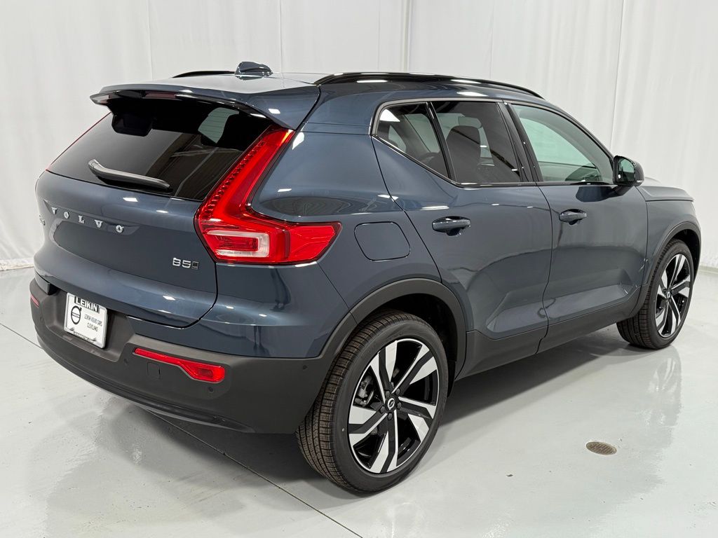 2026 Volvo XC40 Ultra - Photo 6