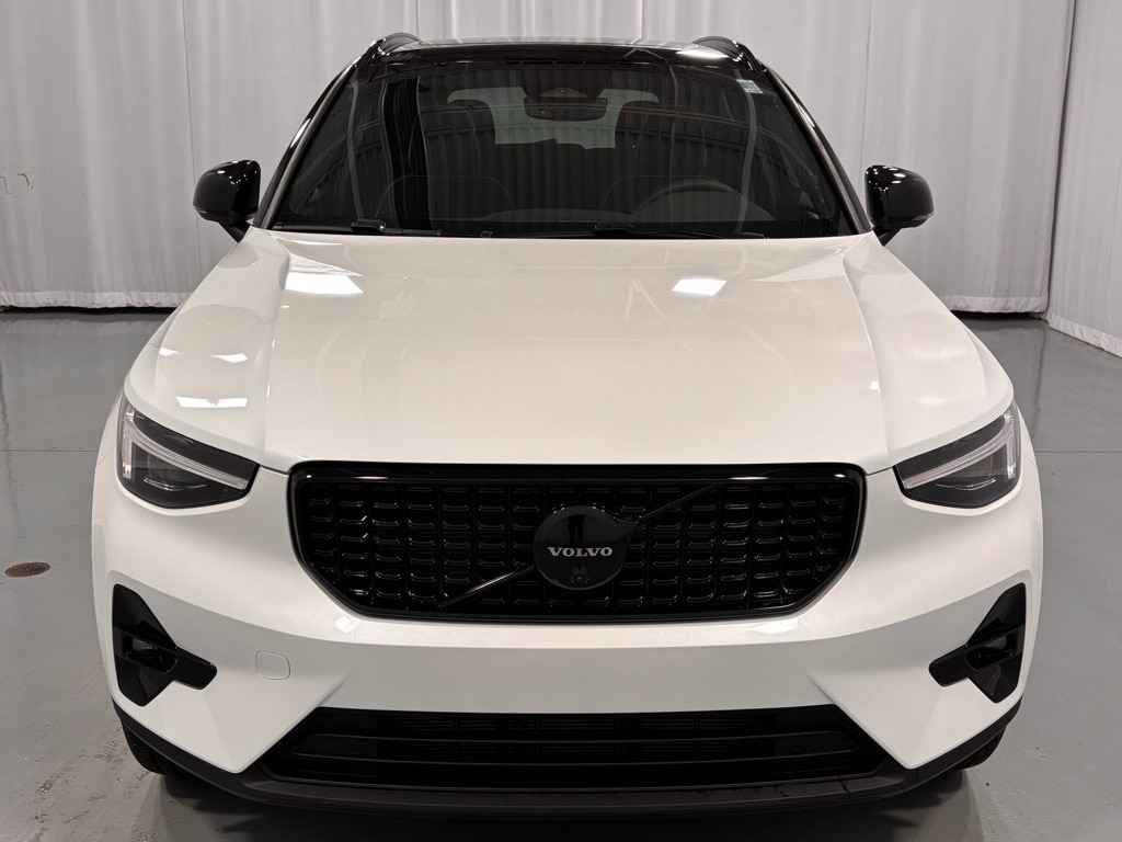 New 2026 Volvo XC40 B5 Ultra Black Edition SUV