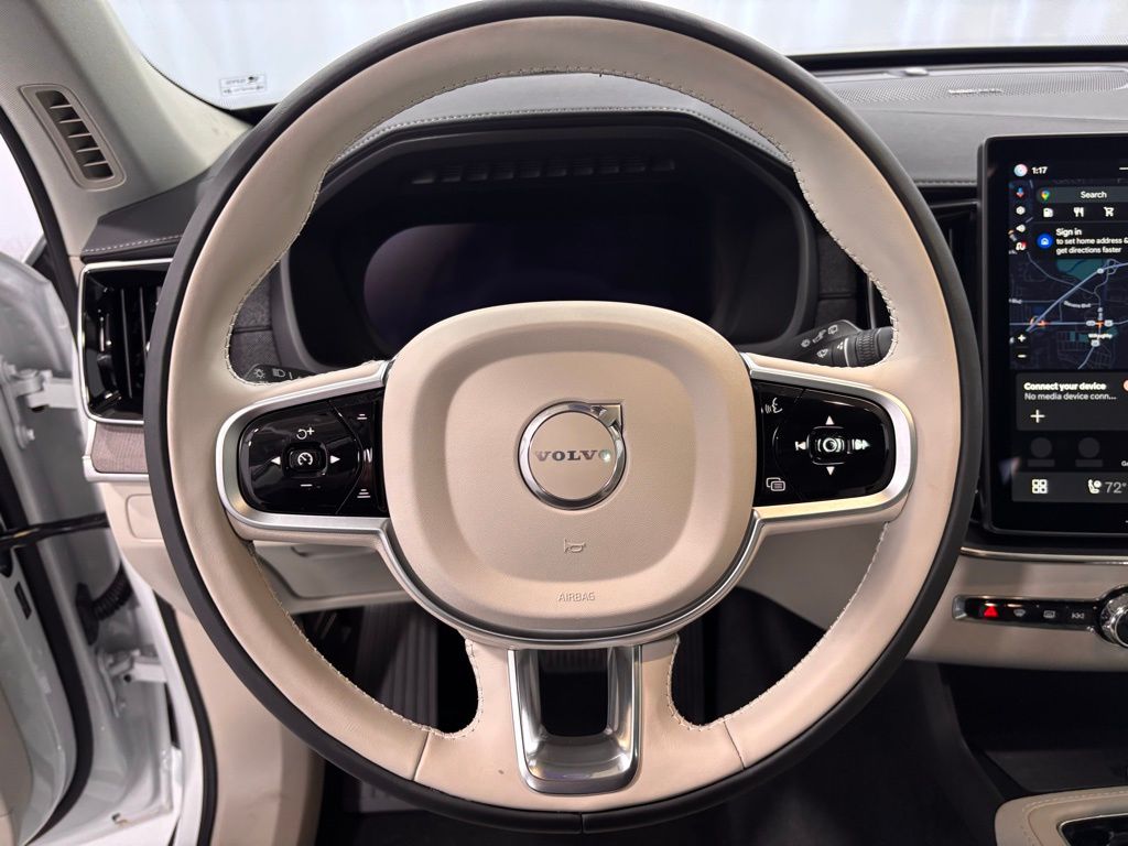 2026 Volvo XC90 Ultra - Photo 12