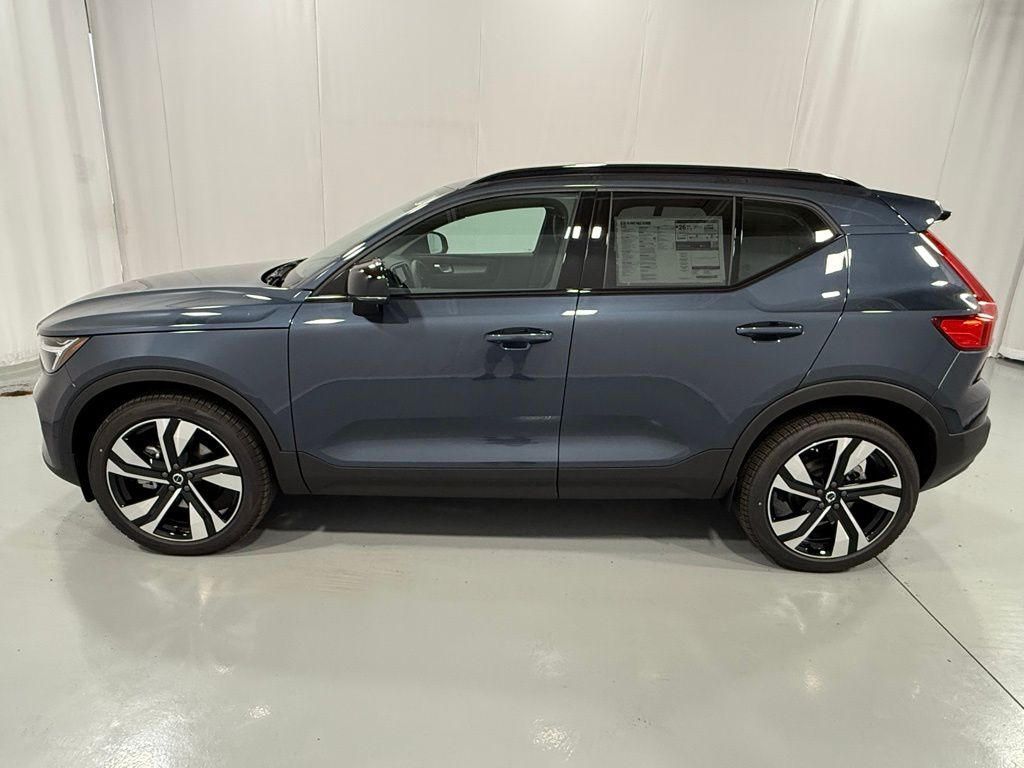 2026 Volvo XC40 Ultra - Photo 9