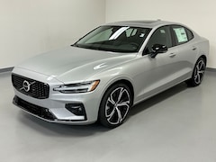 New 2024 Volvo S60 B5 Core Dark Sedan near Cleveland