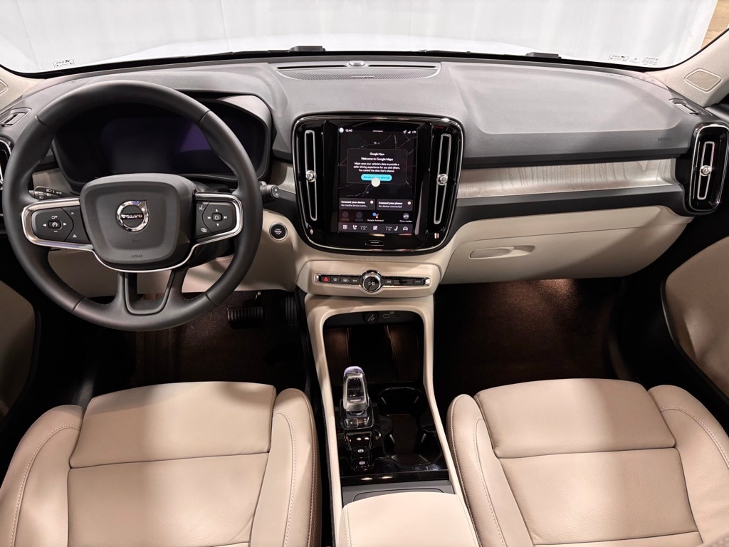 New 2026 Volvo XC40 B5 Ultra SUV