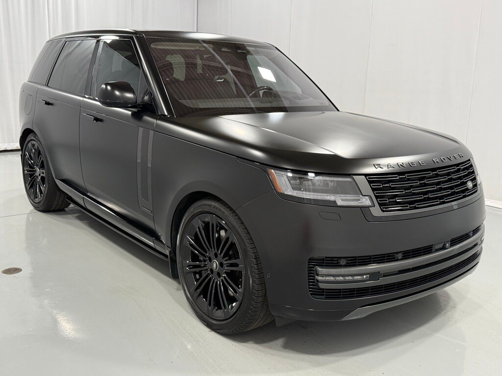 2023 Land Rover Range Rover Autobiography photo 3