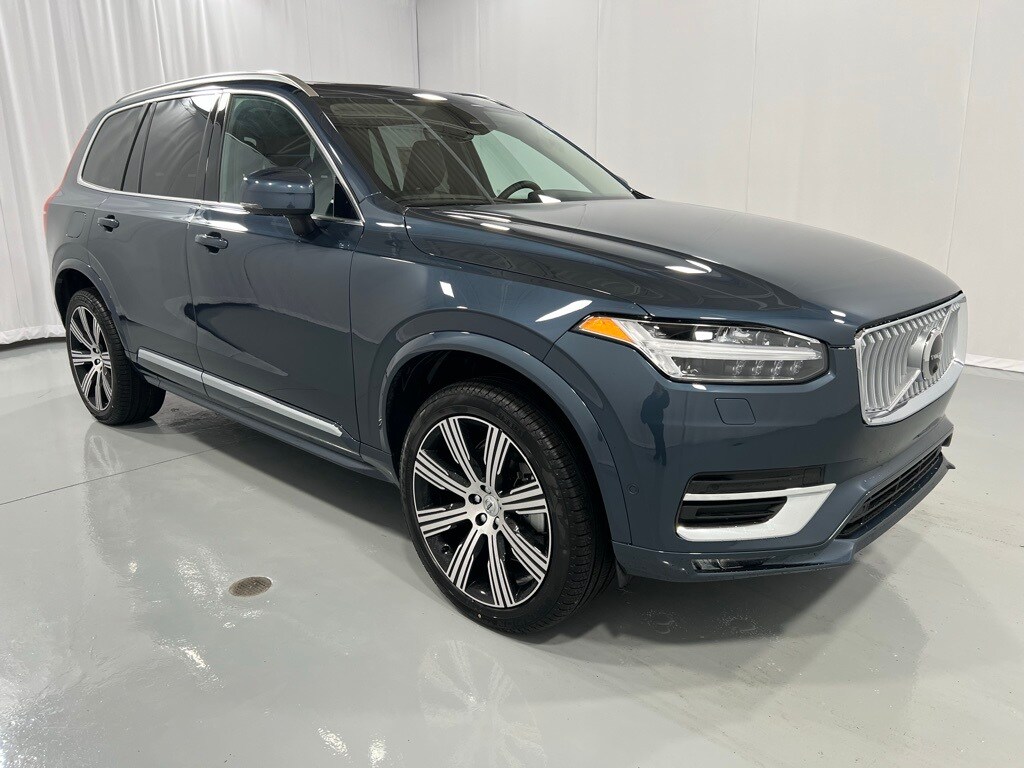2025 Volvo XC90 Plus photo 4