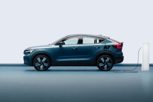 Volvo outlet e tron
