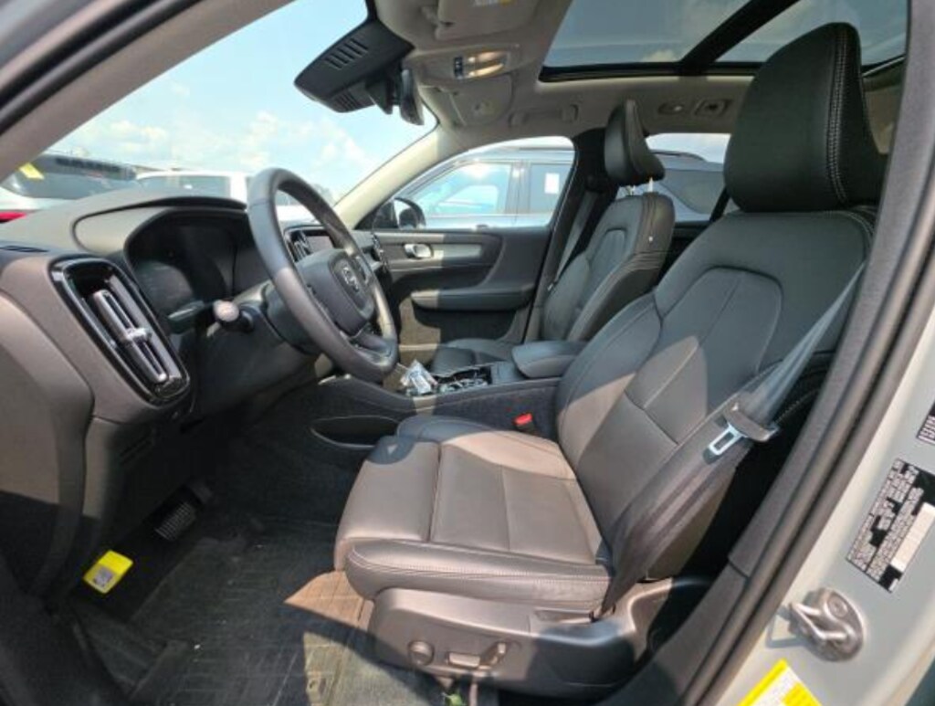 Used 2026 Volvo XC40 B5 Plus SUV