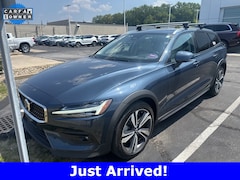 Used 2023 Volvo V60 Cross Country B5 Plus Wagon YV4L12WZ3P2110838 near Cleveland
