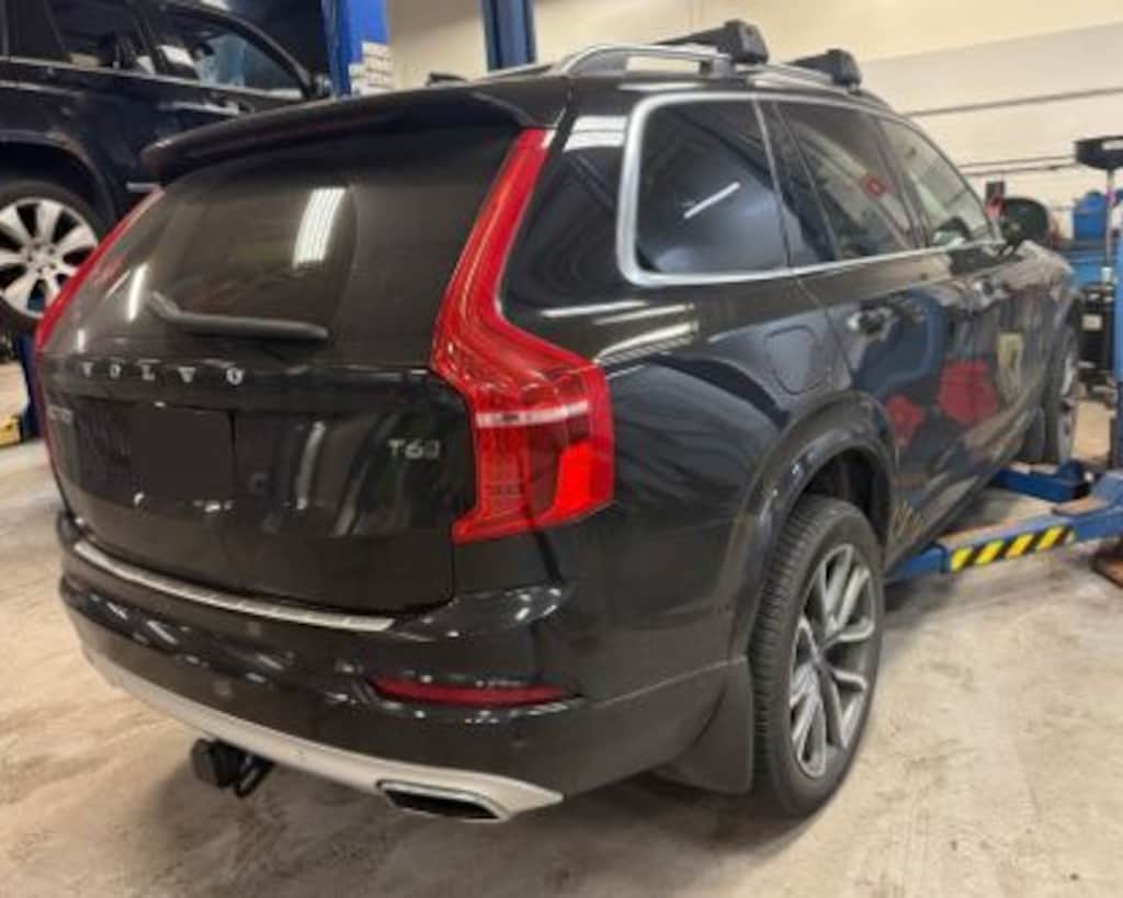 Used 2019 Volvo XC90 T6 Momentum SUV